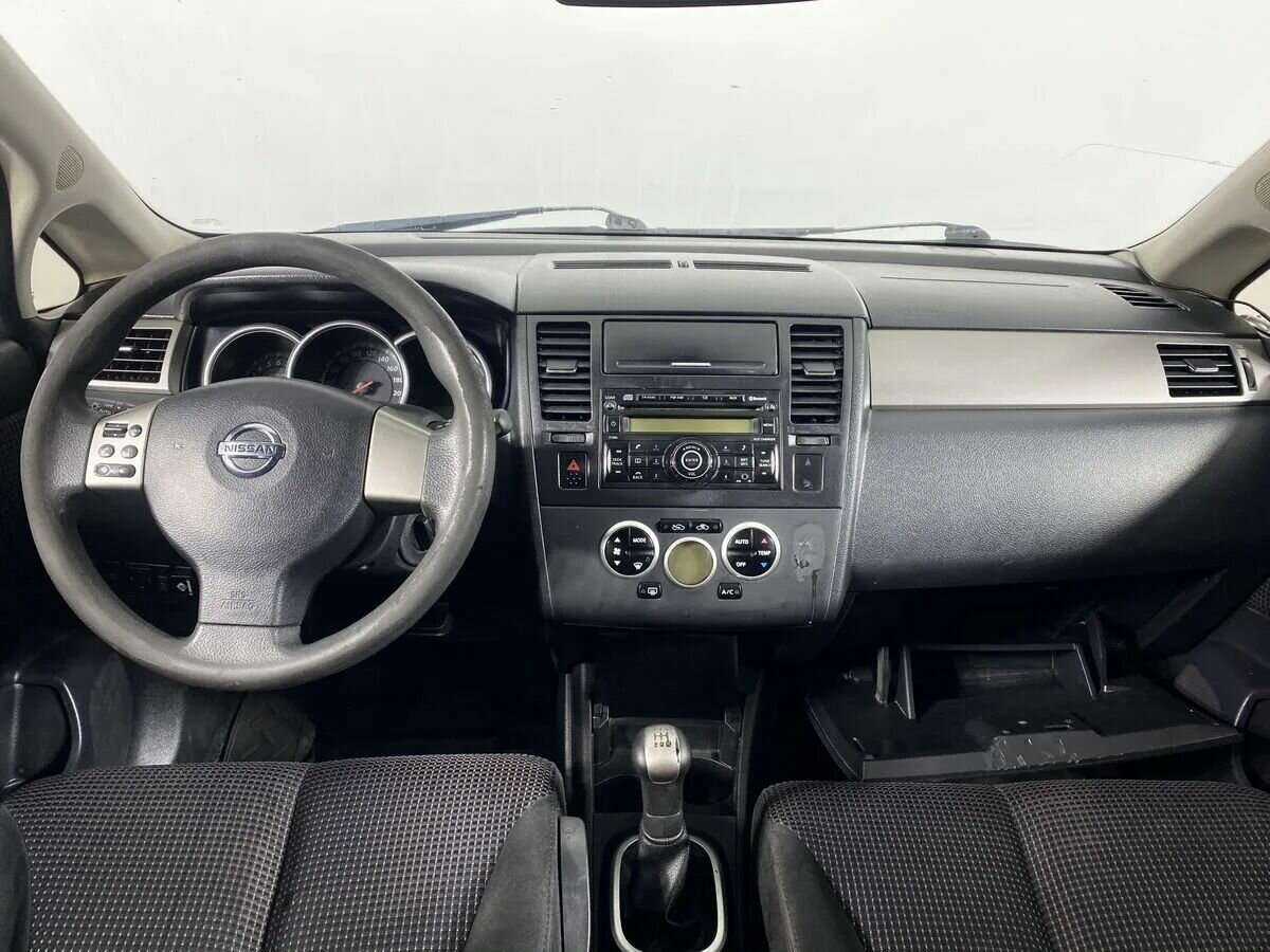 Nissan Tiida 2011 года с пробегом. Фото: #11