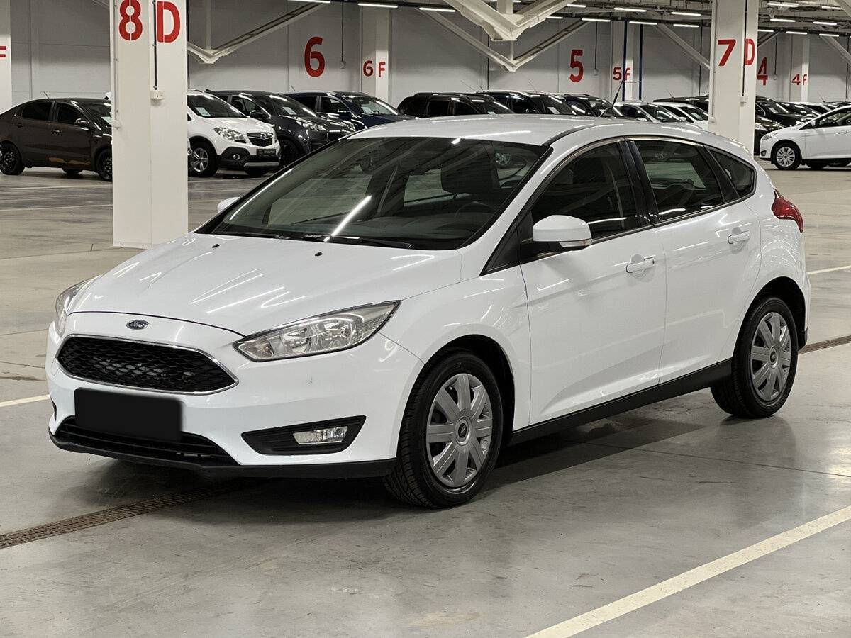 Ford Focus 2017 года с пробегом. Посмотреть фото