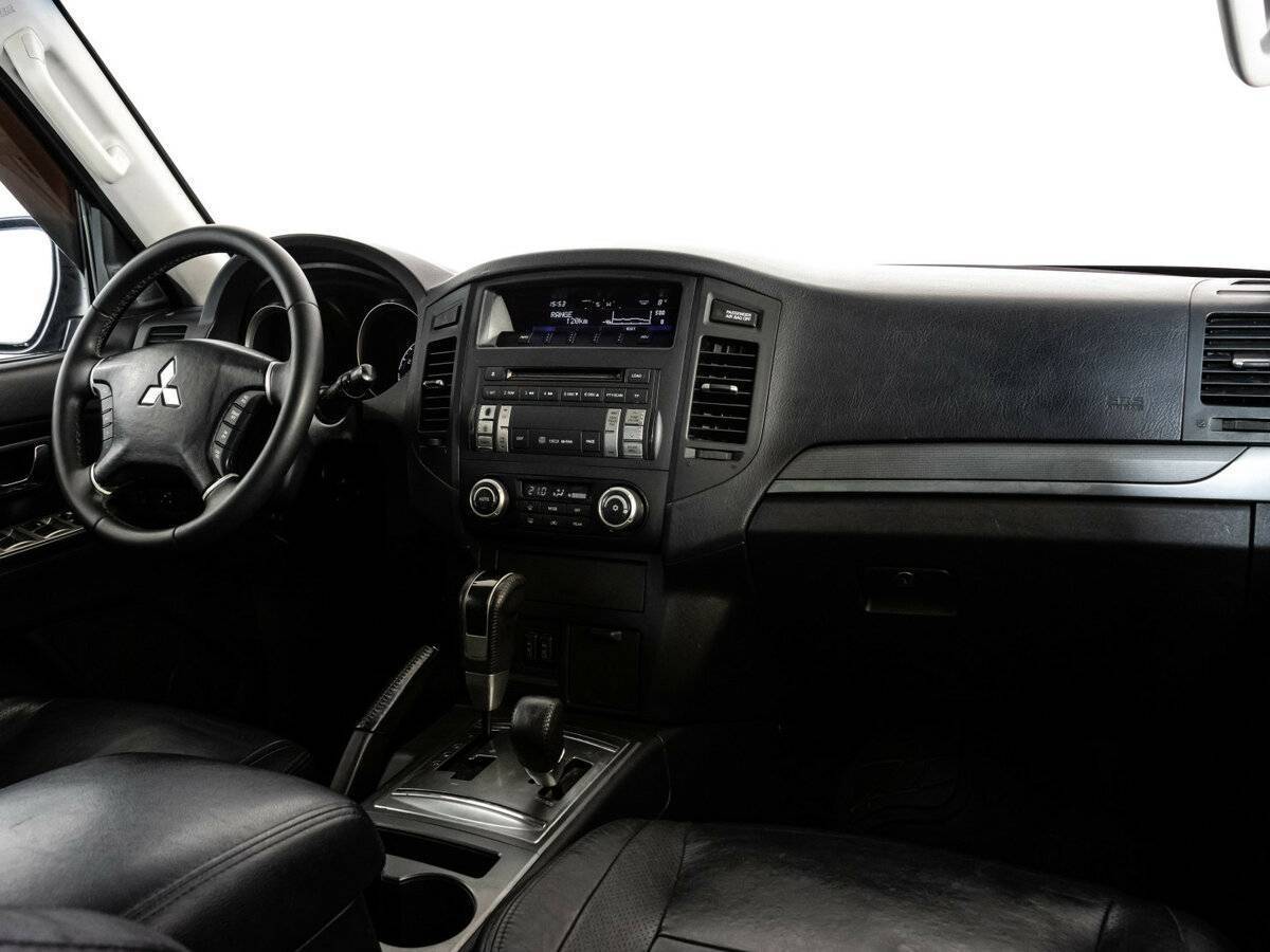 Mitsubishi Pajero 2011 года с пробегом. Фото: #5