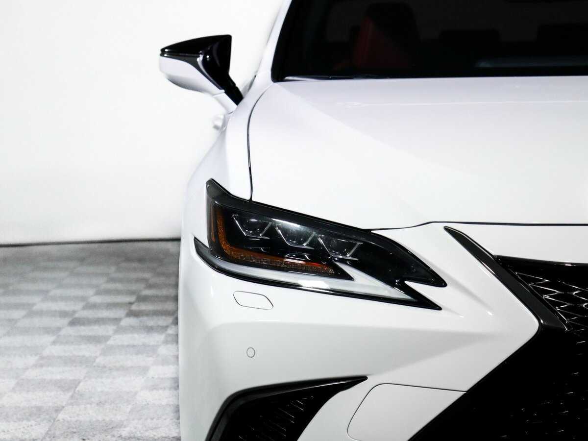 Lexus ES 2018 года с пробегом. Фото: #13