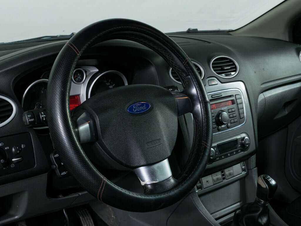 Ford Focus 2010 года с пробегом. Фото: #10