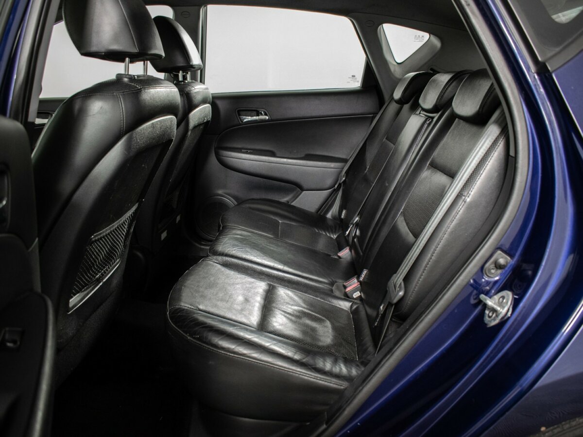 Hyundai i30 2009 года с пробегом. Фото: #9