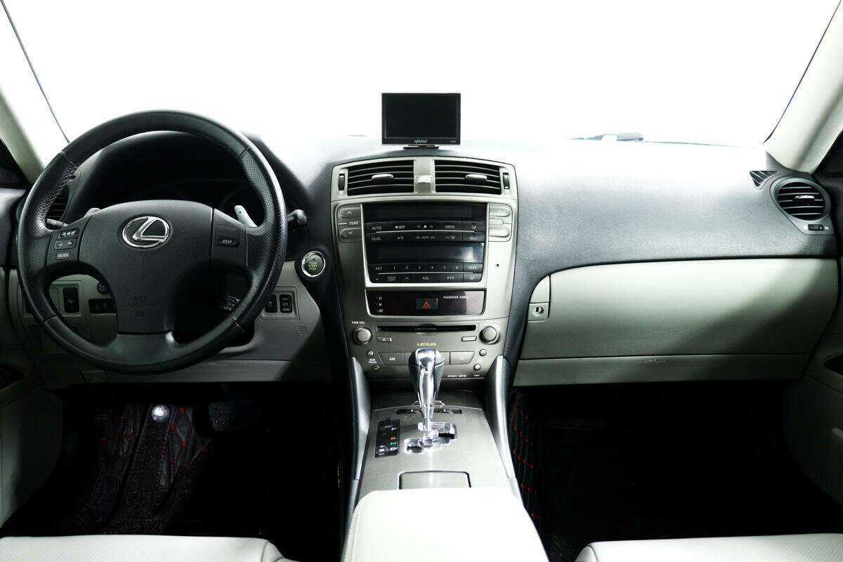 Lexus IS 2006 года с пробегом. Фото: #10