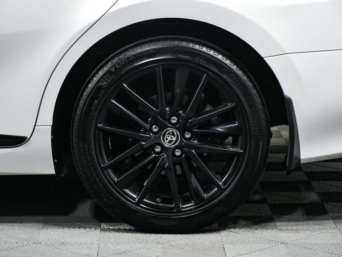 Toyota Camry 2021 года с пробегом. Фото: #13