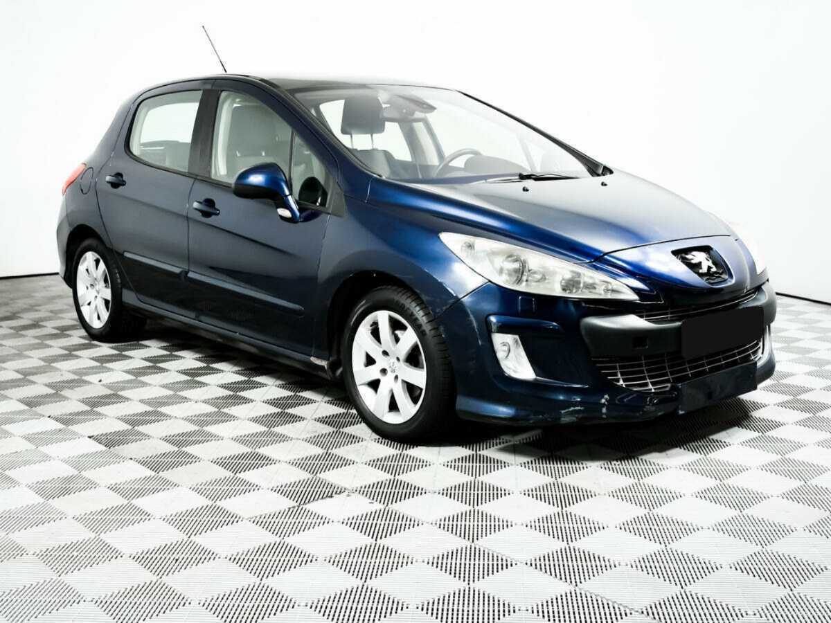 Peugeot 308 2010 года с пробегом. Фото: #2