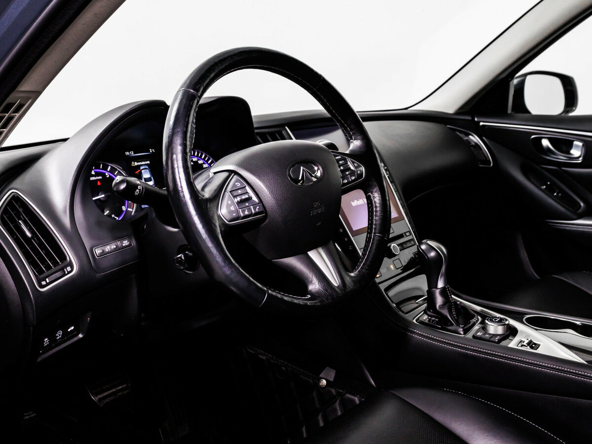 Infiniti Q50 2016 года с пробегом. Фото: #11