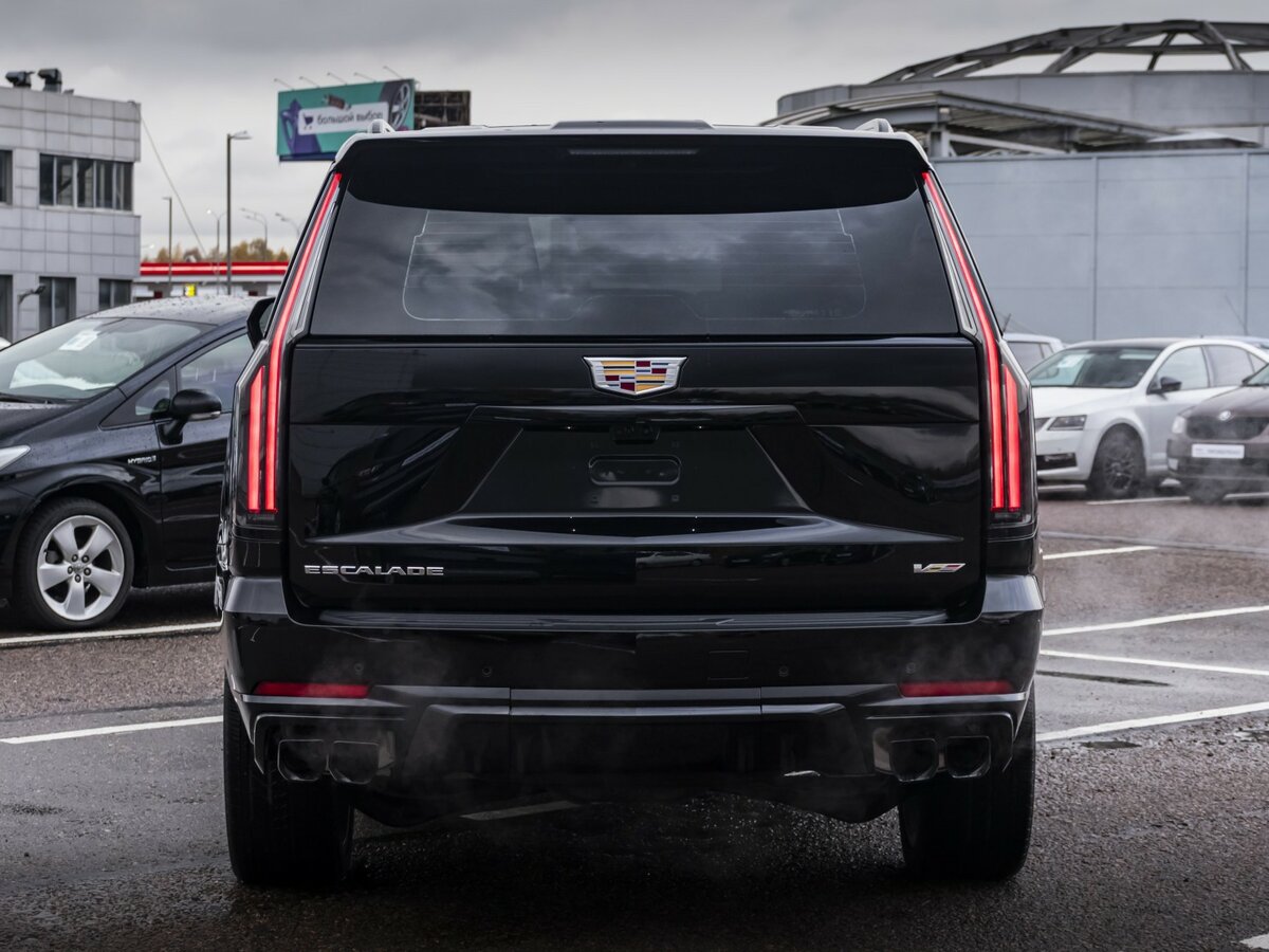 Cadillac Escalade-V 2025 года с пробегом. Фото: #8