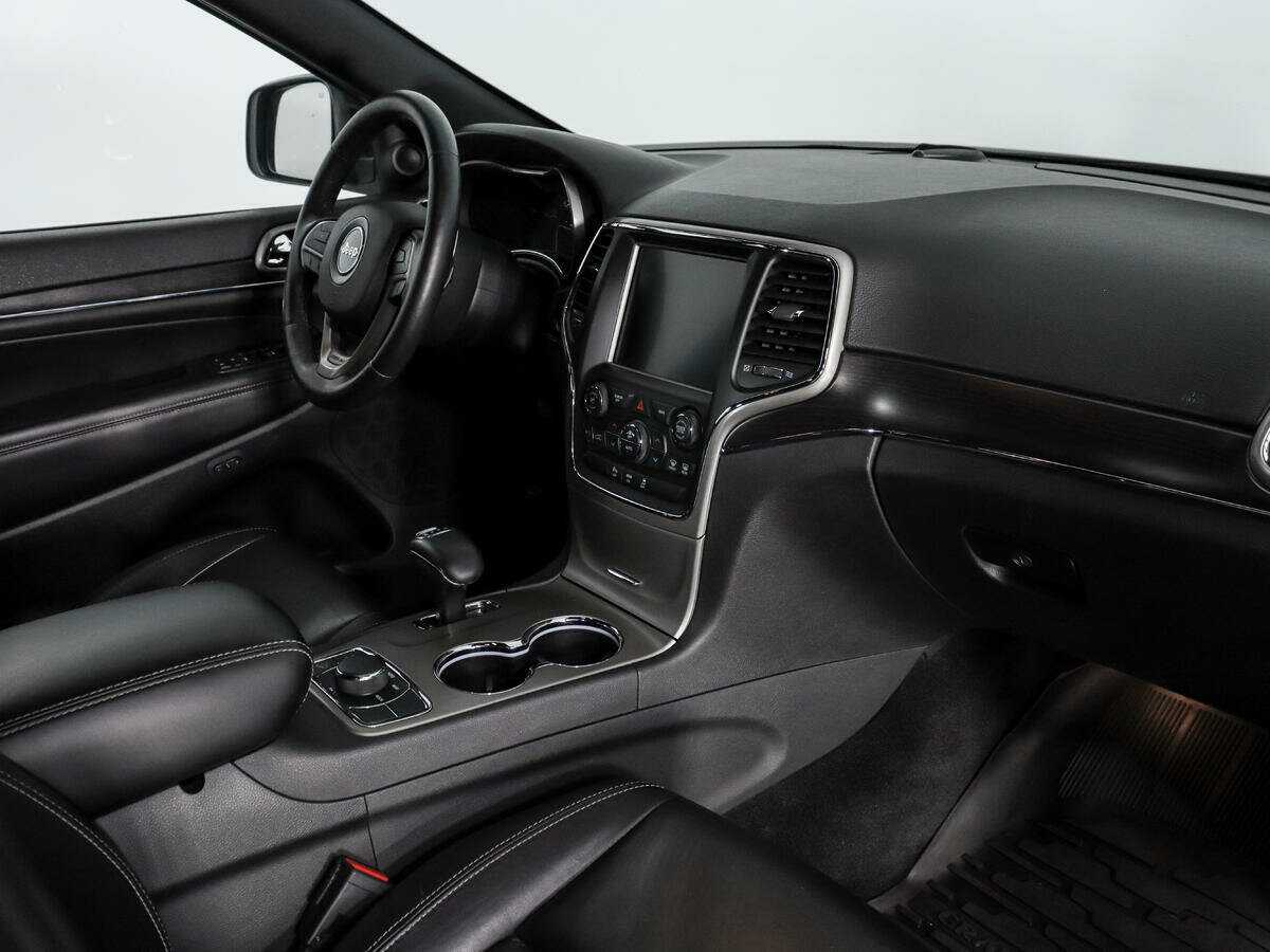 Jeep Grand Cherokee 2013 года с пробегом. Фото: #12