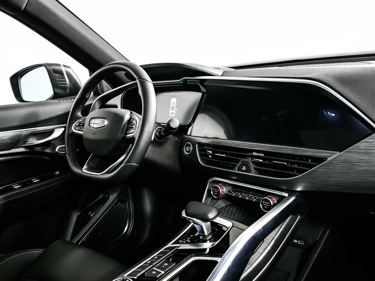 Geely Tugella 2024 года с пробегом. Фото: #8