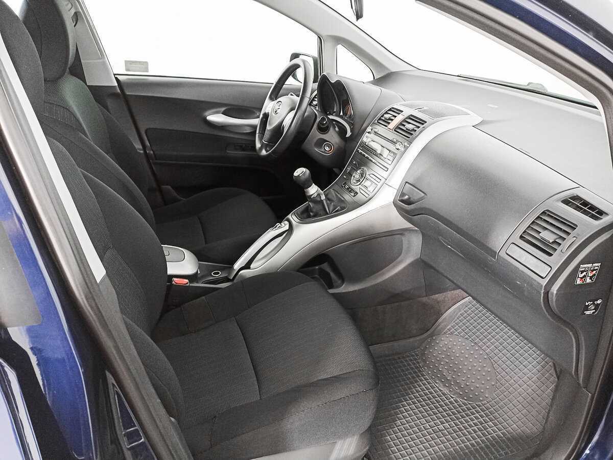 Toyota Auris 2008 года с пробегом. Фото: #8