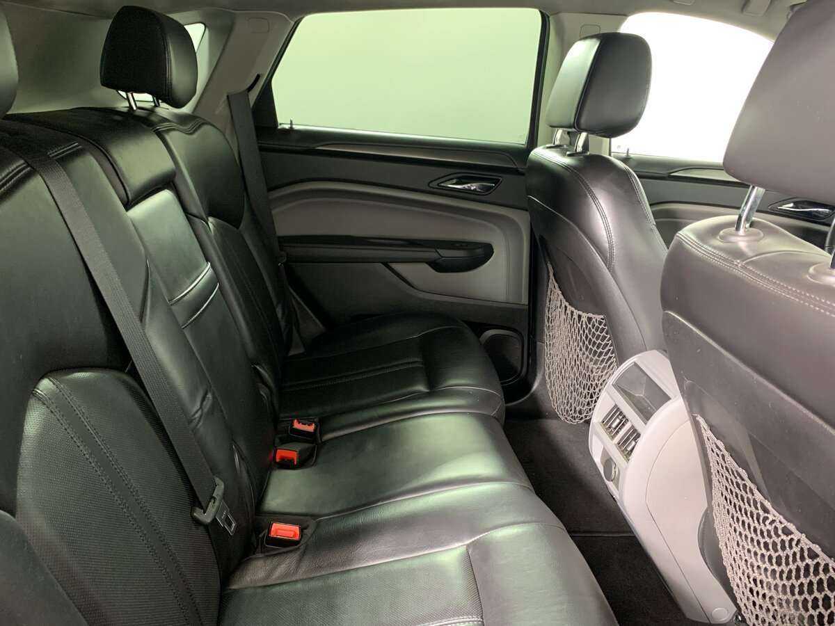 Cadillac SRX 2011 года с пробегом. Фото: #14