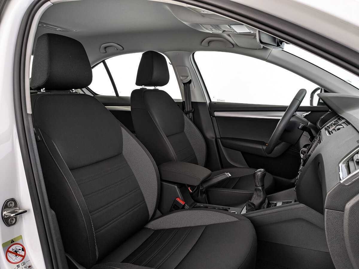 Skoda Octavia 2019 года с пробегом. Фото: #18