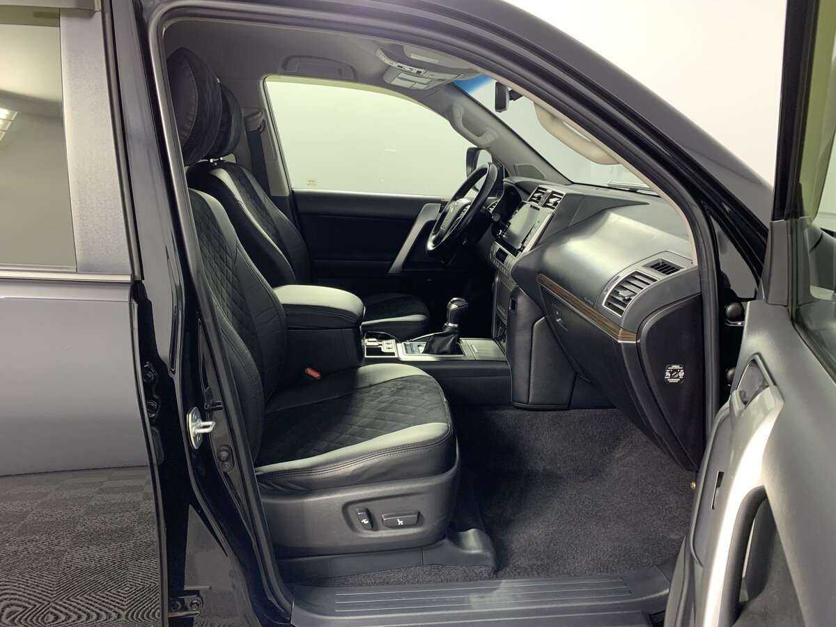 Toyota Land Cruiser Prado 2020 года с пробегом. Фото: #13