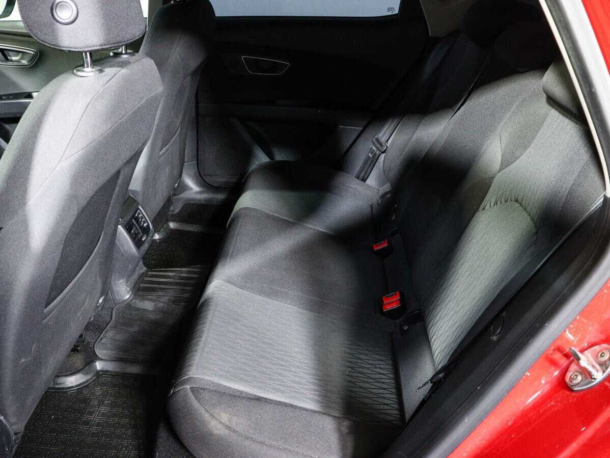 SEAT Leon 2013 года с пробегом. Фото: #7