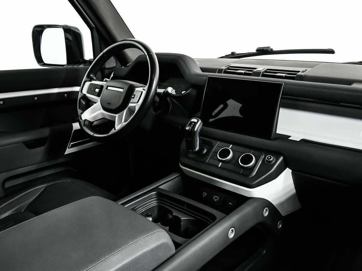 Land Rover Defender 2021 года с пробегом. Фото: #8