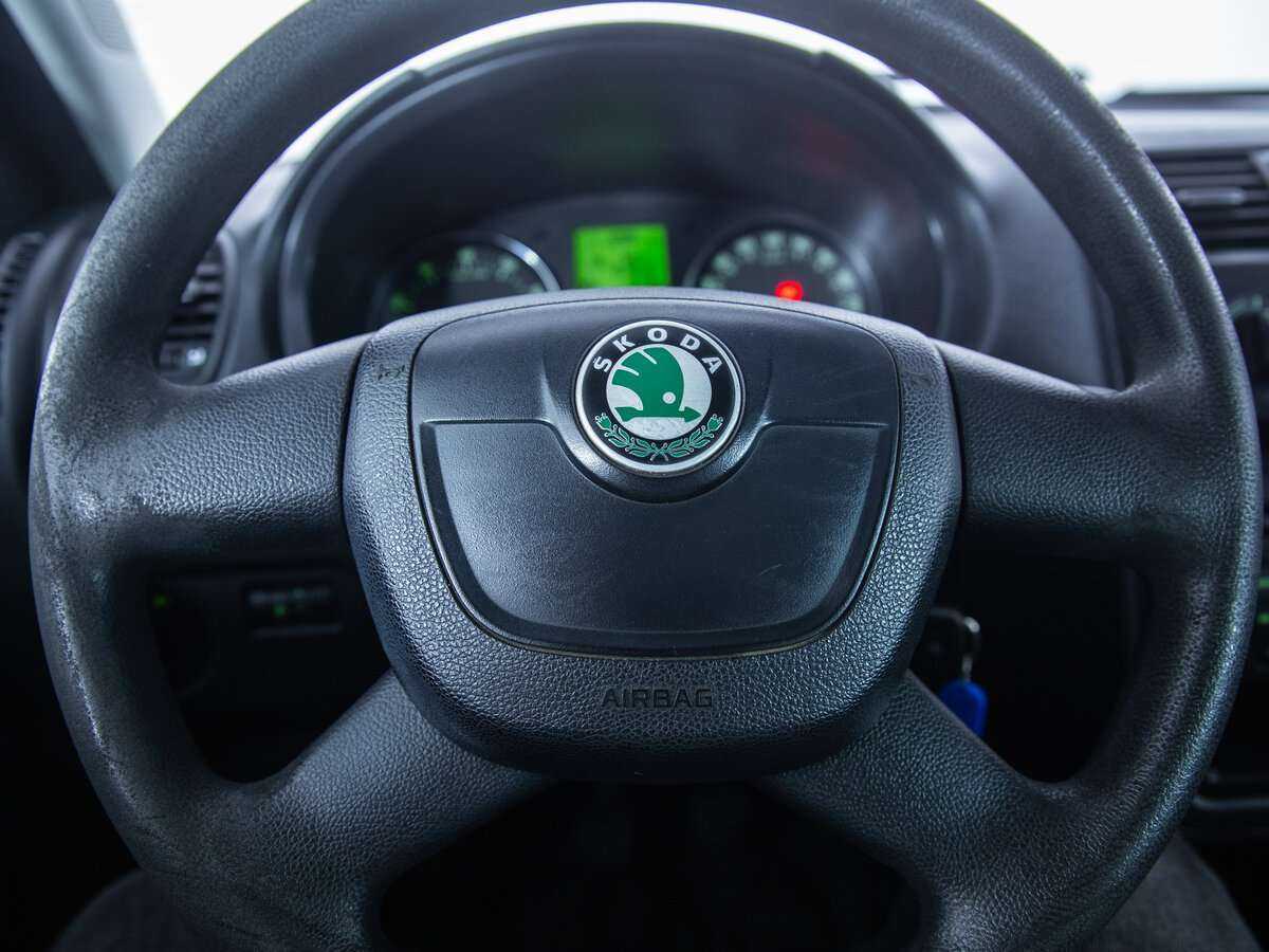 Skoda Roomster 2011 года с пробегом. Фото: #15