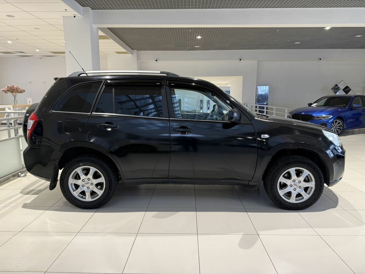 Chery Tiggo (T11) 2015 года с пробегом. Фото: #3