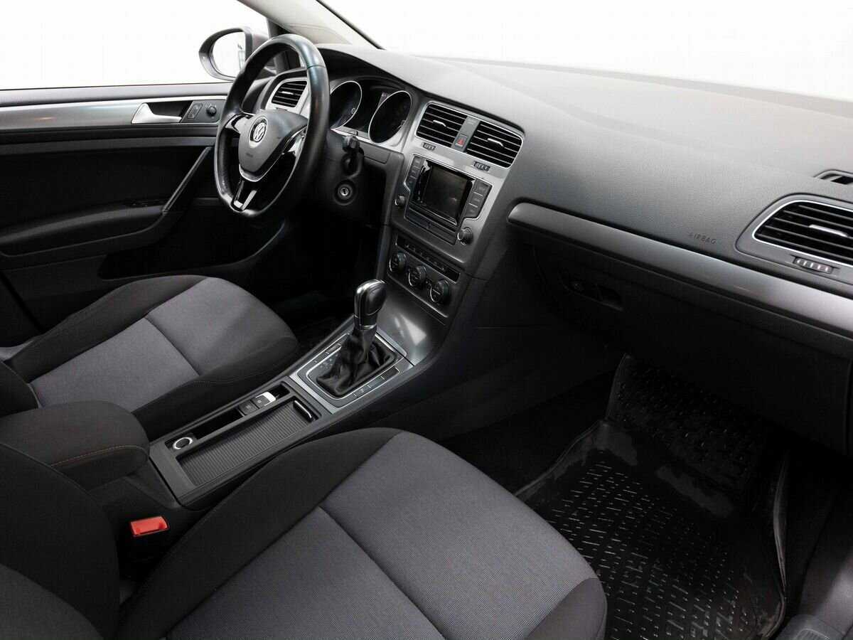 Volkswagen Golf 2013 года с пробегом. Фото: #12
