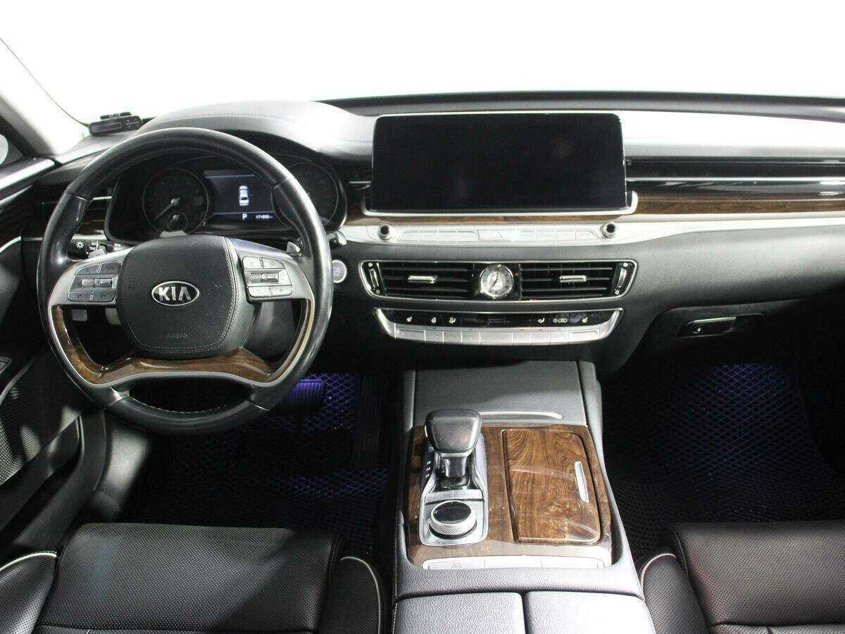 Kia K900 2019 года с пробегом. Фото: #8