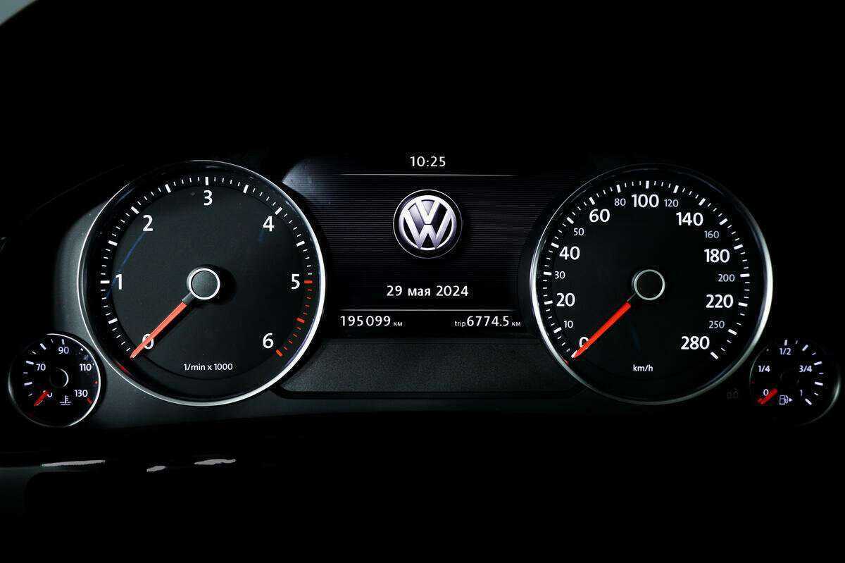 Volkswagen Touareg 2017 года с пробегом. Фото: #9