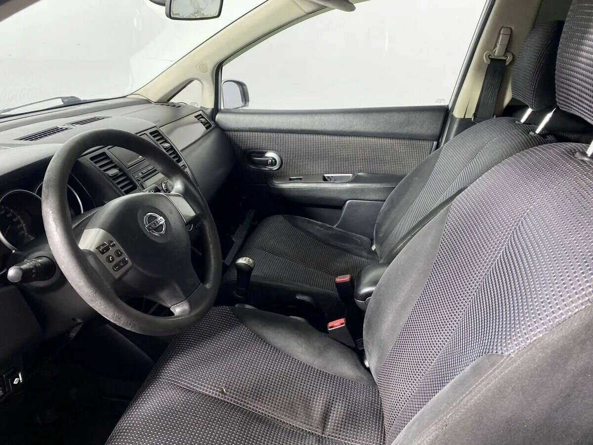 Nissan Tiida 2011 года с пробегом. Фото: #9