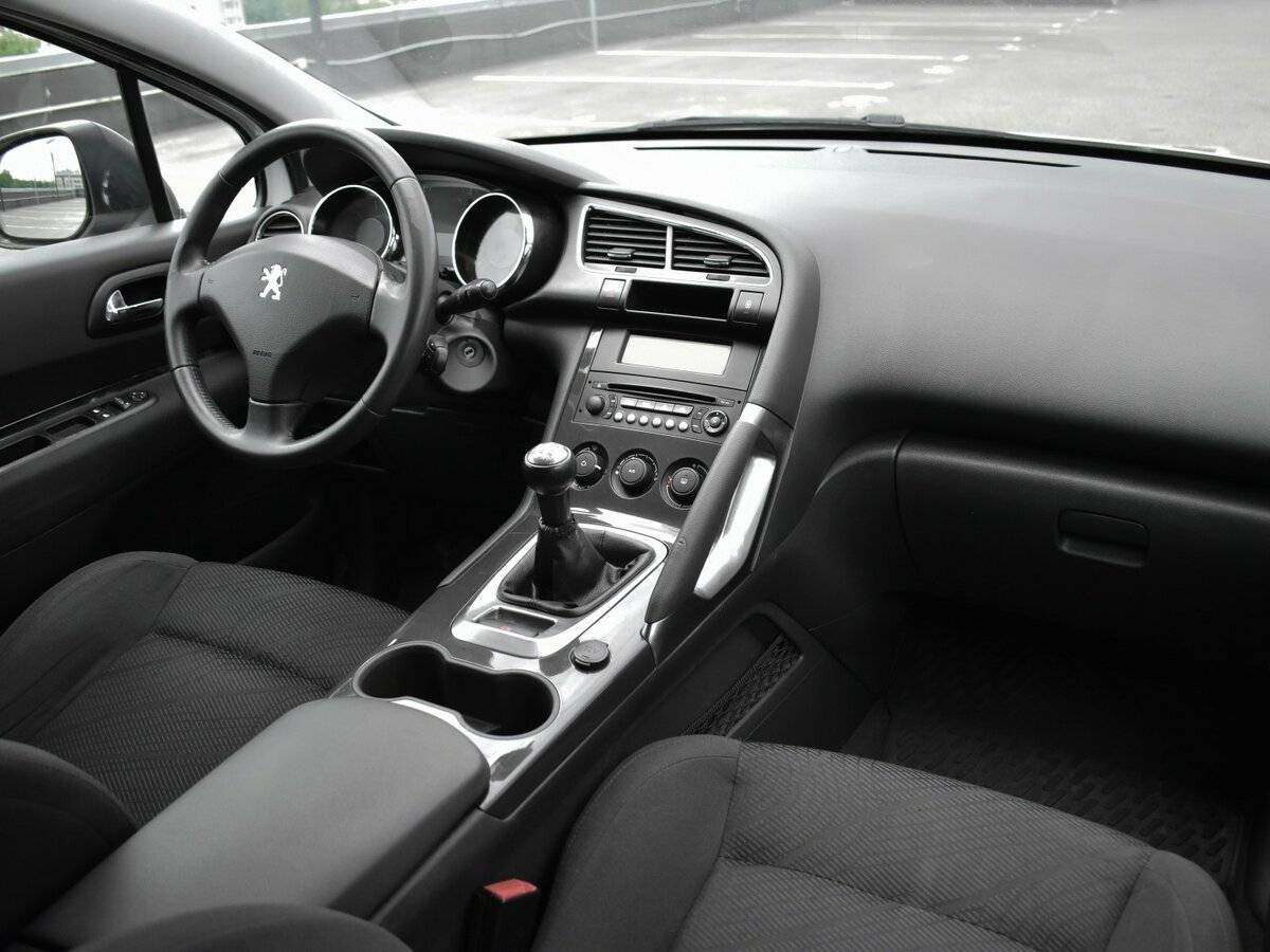 Peugeot 3008 2012 года с пробегом. Фото: #9