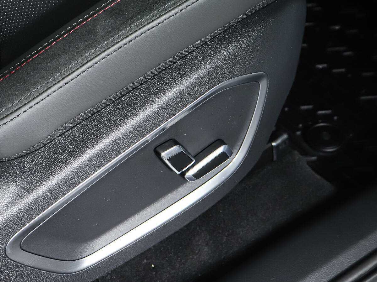 Geely Tugella 2023 года с пробегом. Фото: #18