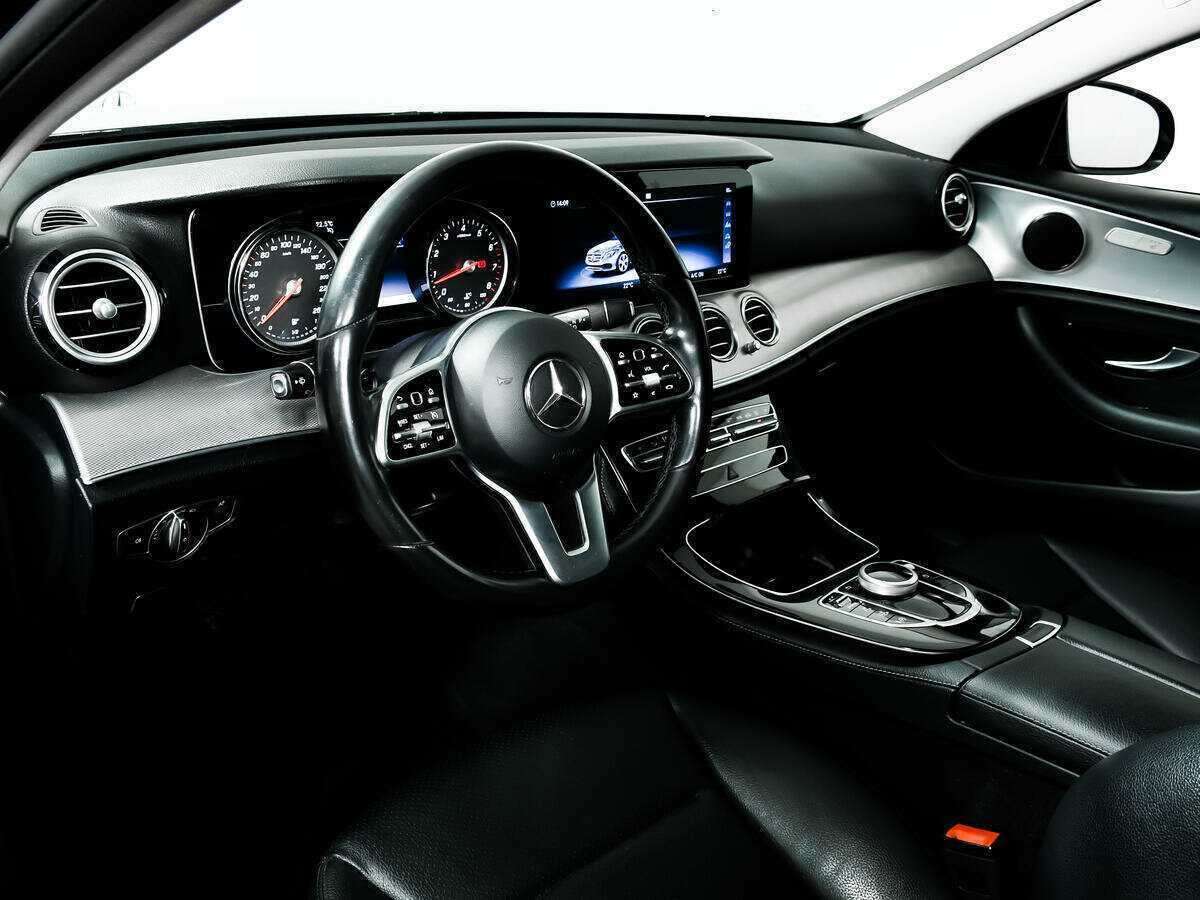 Mercedes-Benz E-Класс 2019 года с пробегом. Фото: #12