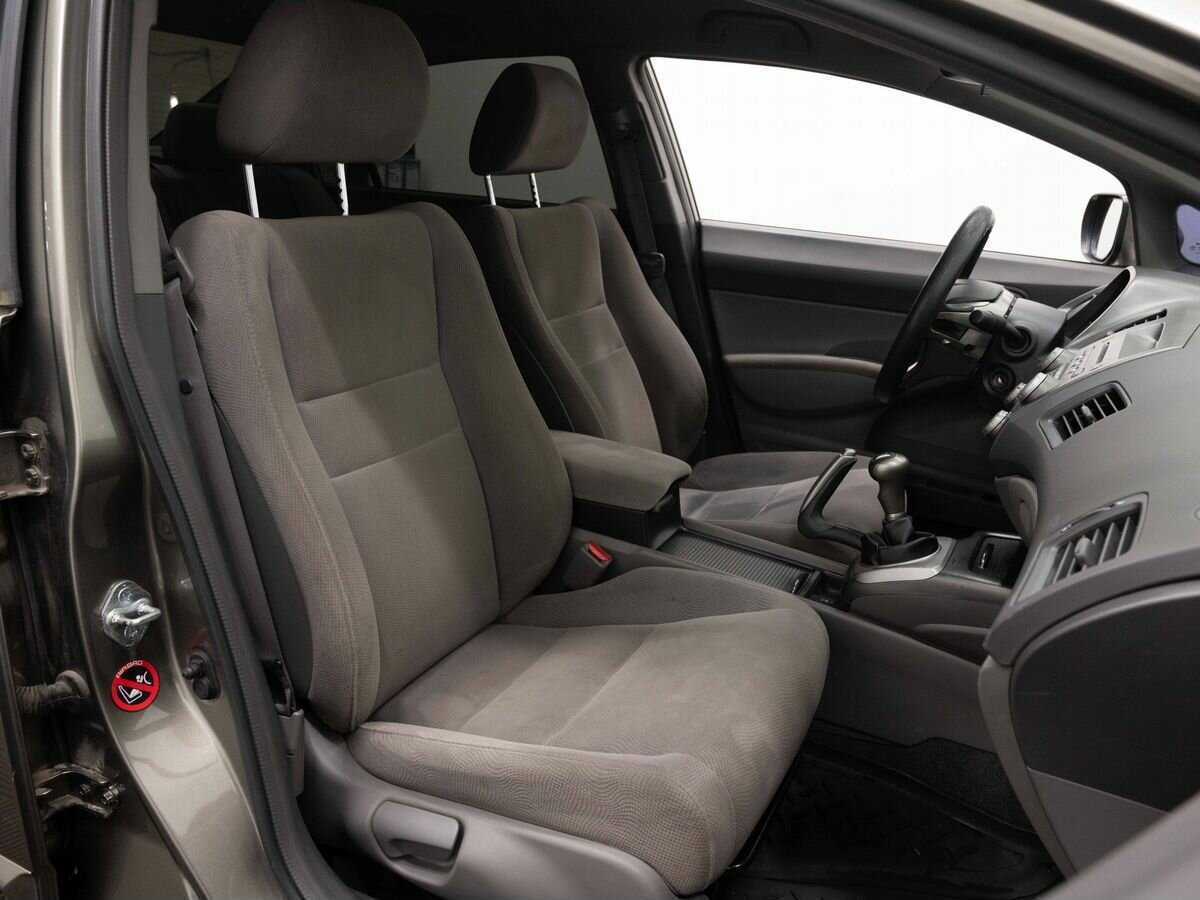 Honda Civic 2008 года с пробегом. Фото: #11