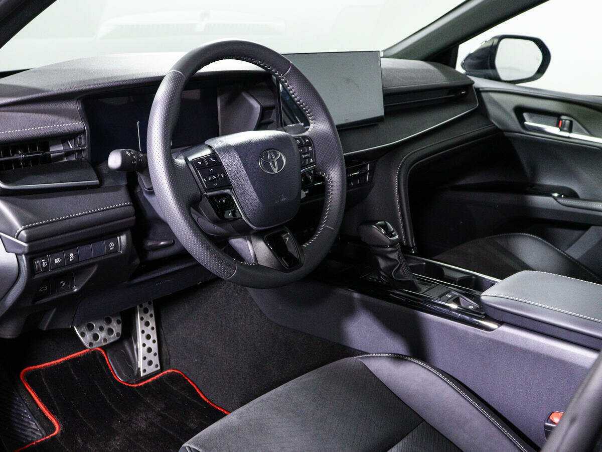 Toyota Camry 2024 года с пробегом. Фото: #13