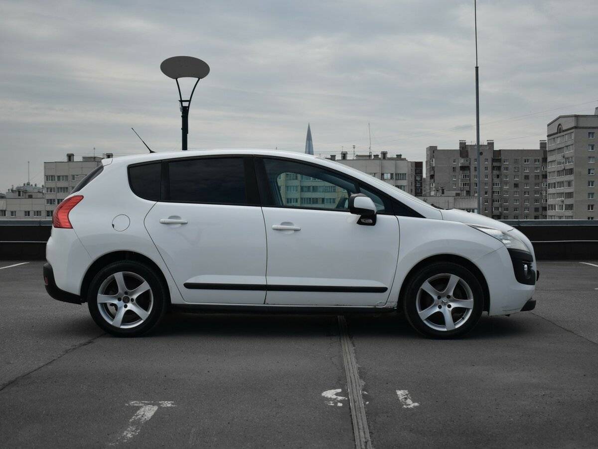 Peugeot 3008 2012 года с пробегом. Фото: #3