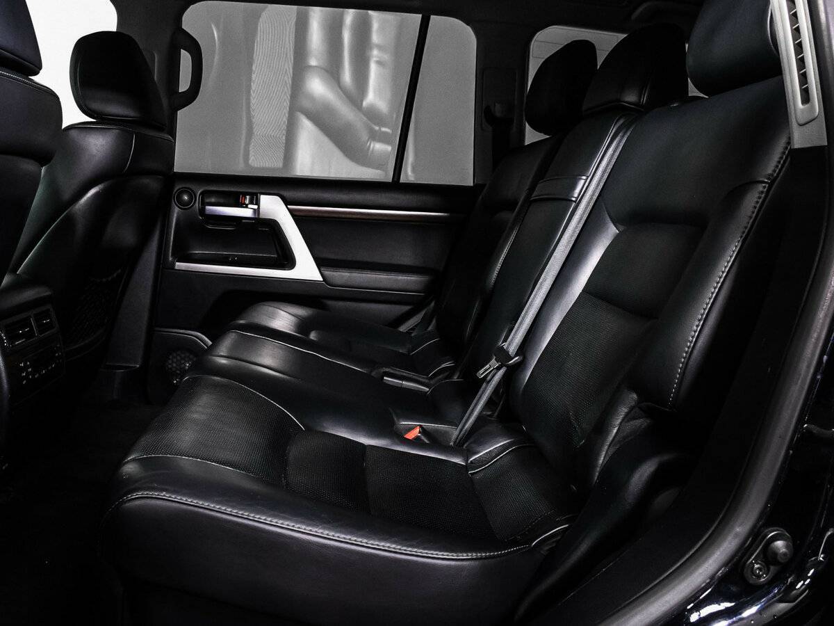 Toyota Land Cruiser 2015 года с пробегом. Фото: #13