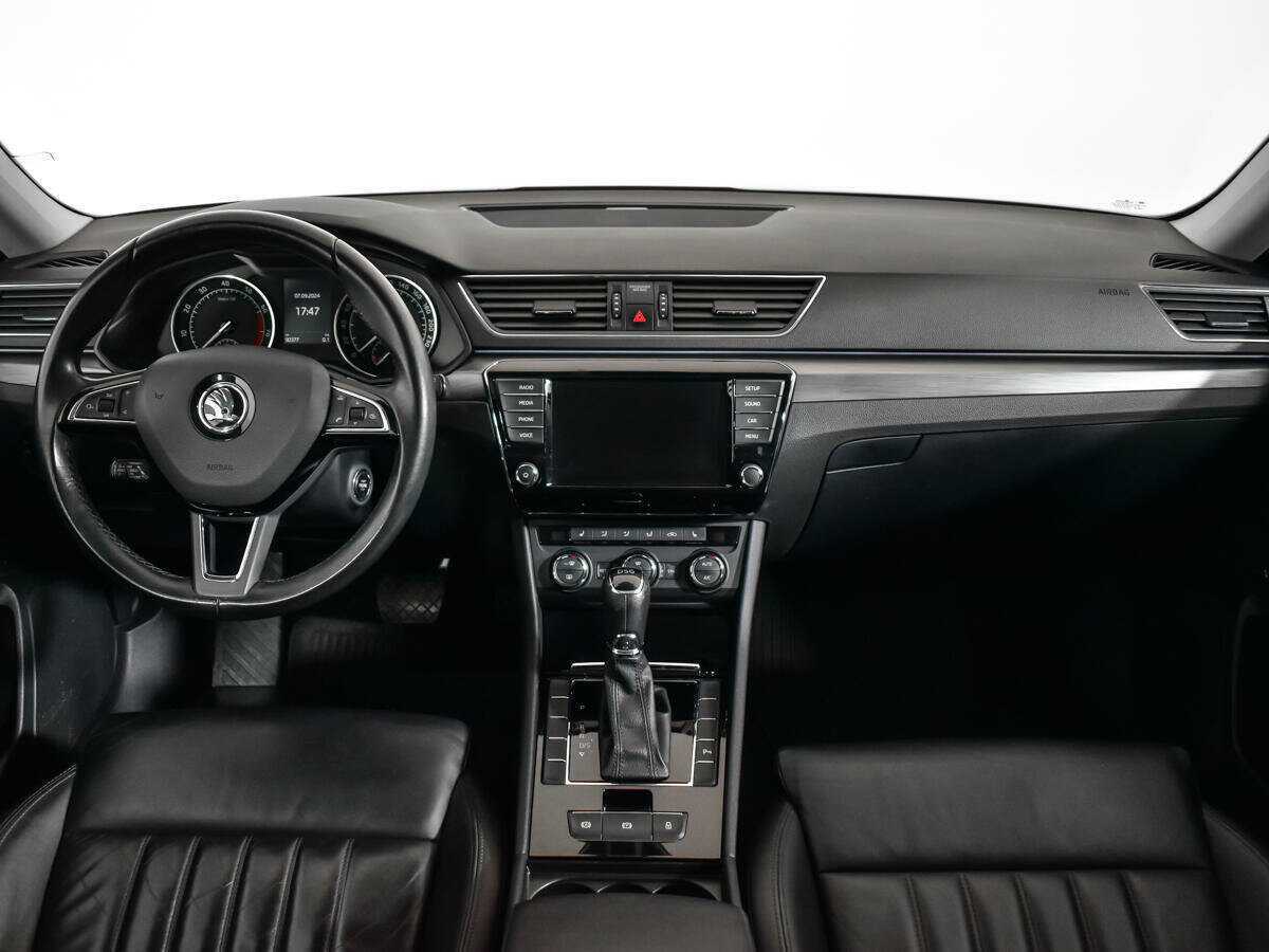 Skoda Superb 2016 года с пробегом. Фото: #11