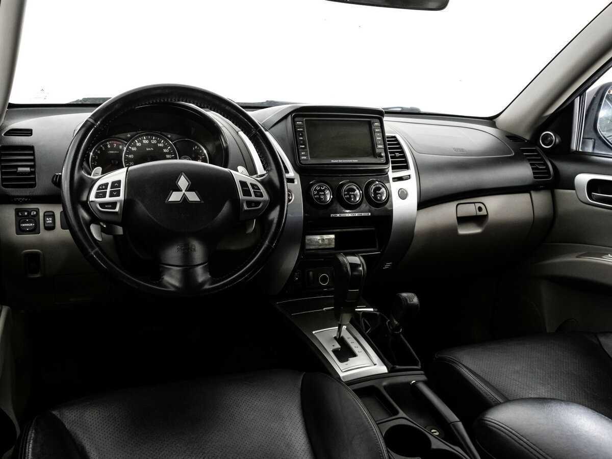 Mitsubishi Pajero Sport 2010 года с пробегом. Фото: #7