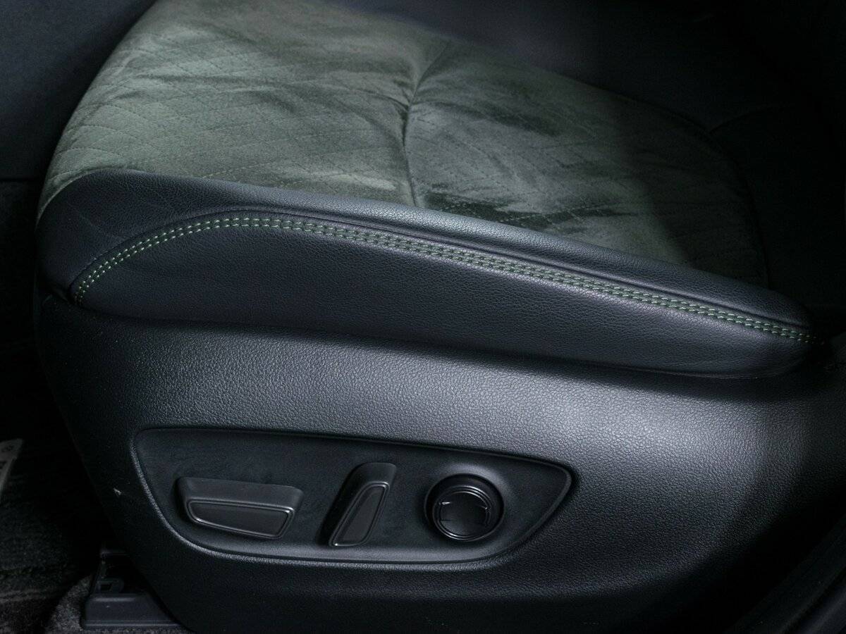 Toyota RAV4 2023 года с пробегом. Фото: #18