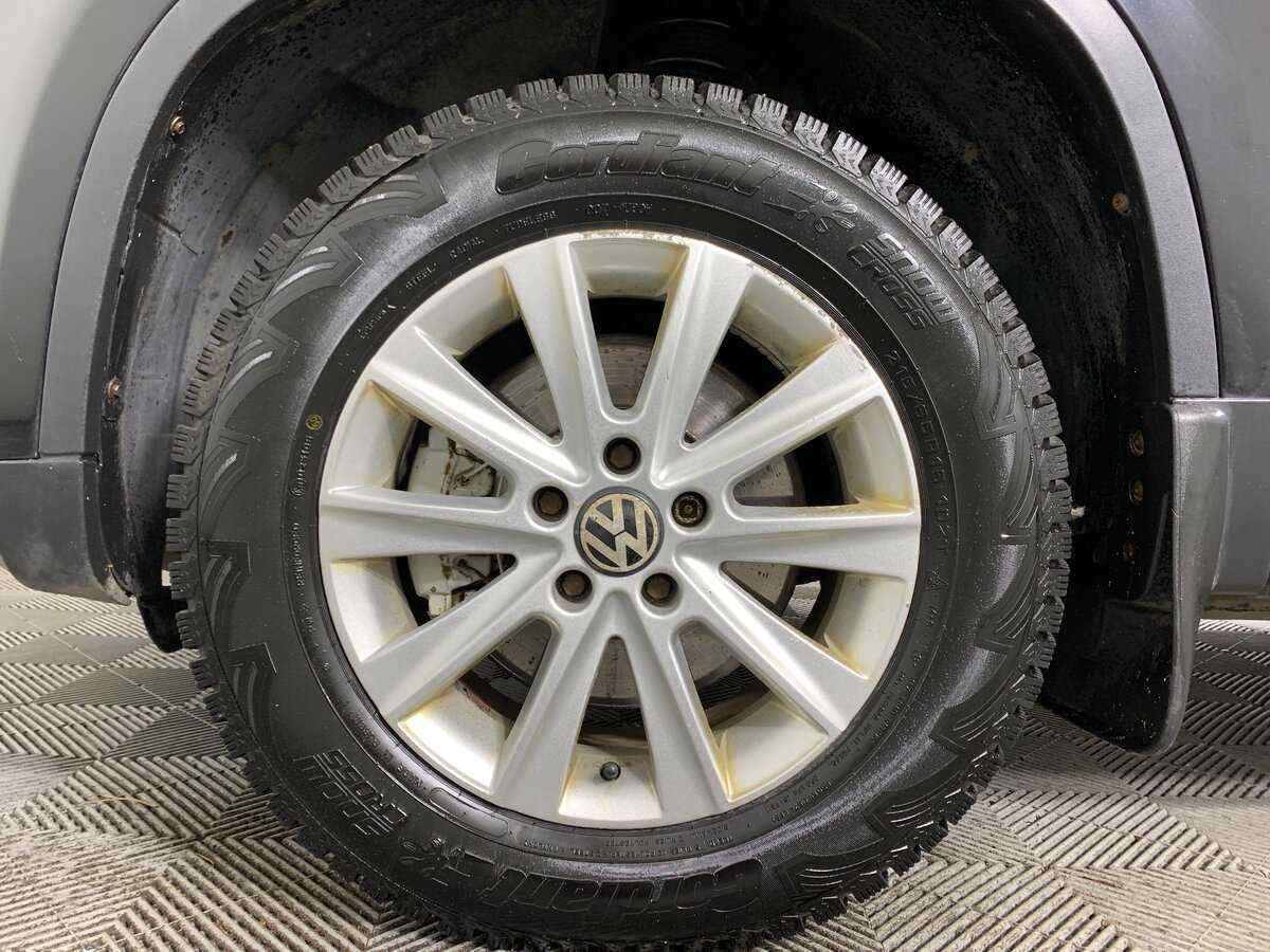 Volkswagen Tiguan 2010 года с пробегом. Фото: #8