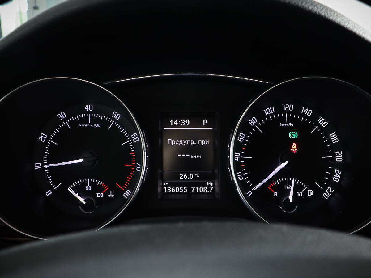 Skoda Superb 2010 года с пробегом. Фото: #16