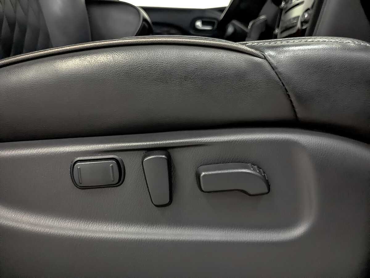 Infiniti QX80 2018 года с пробегом. Фото: #23