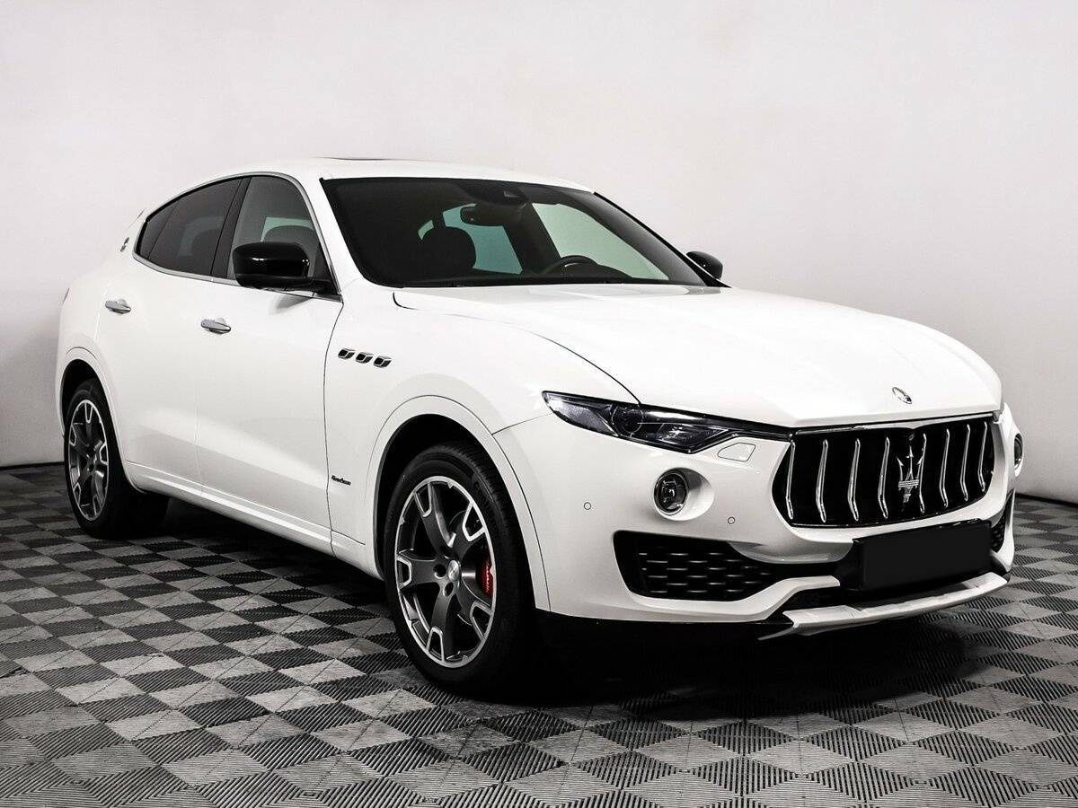 Maserati Levante 2017 года с пробегом. Фото: #2