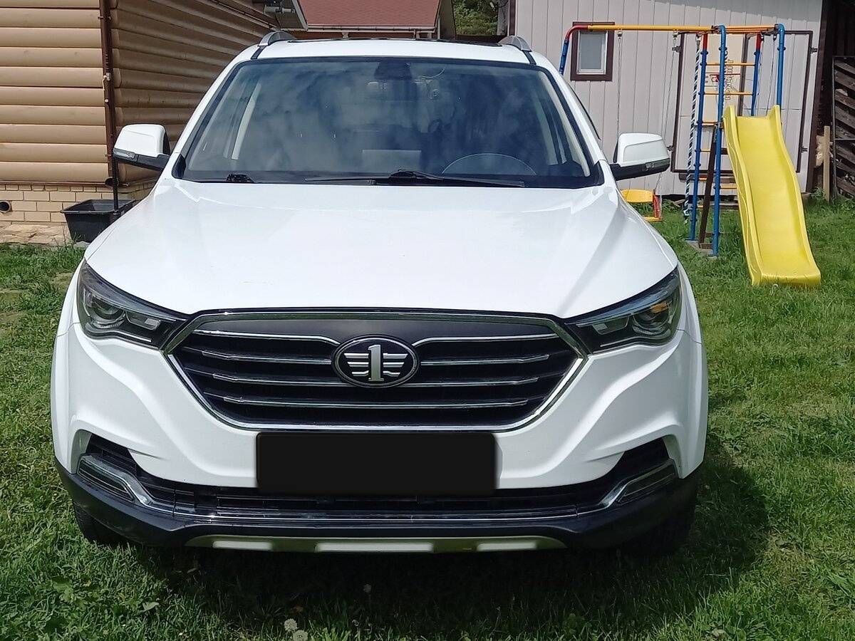 FAW Besturn X40 2019 года с пробегом. Посмотреть фото