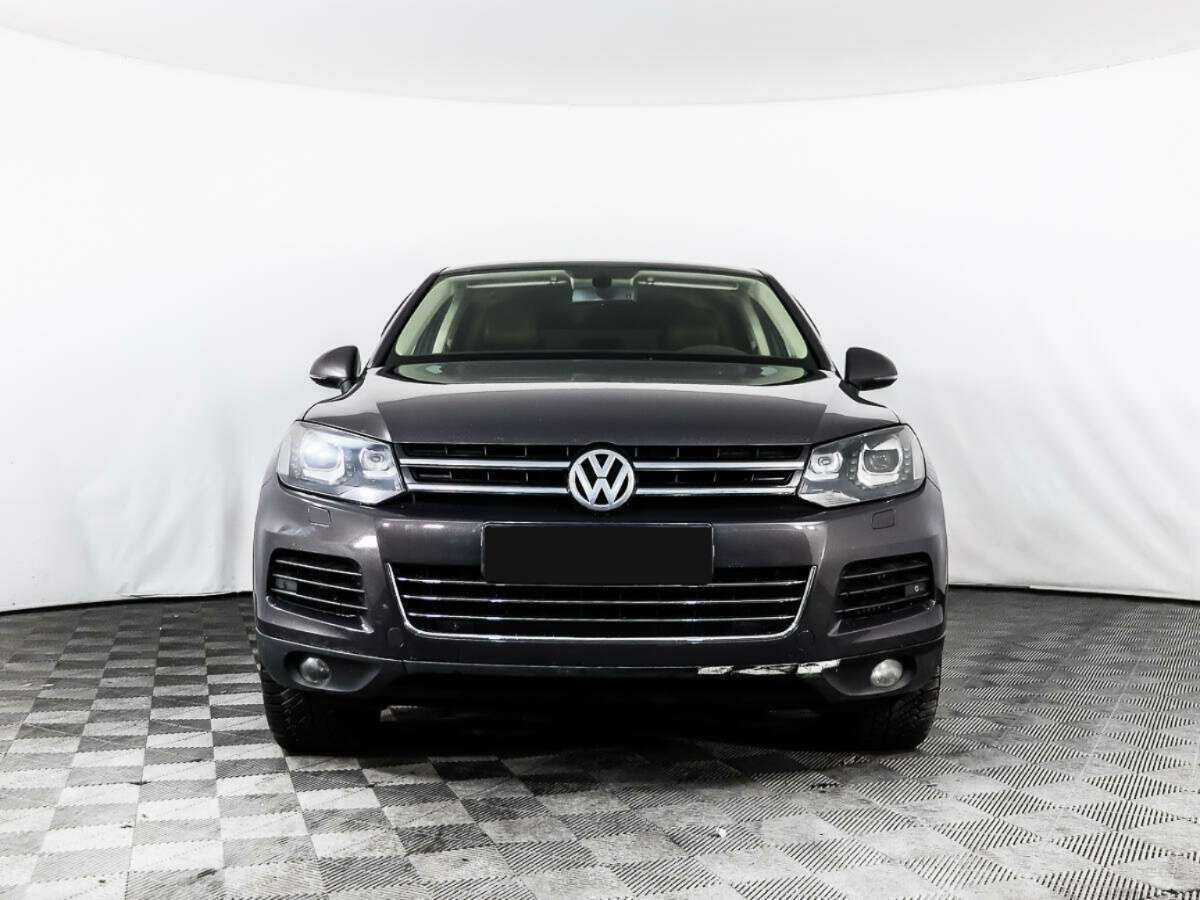 Volkswagen Touareg 2011 года с пробегом. Фото: #1