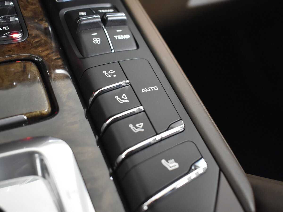 Porsche Cayenne 2015 года с пробегом. Фото: #24
