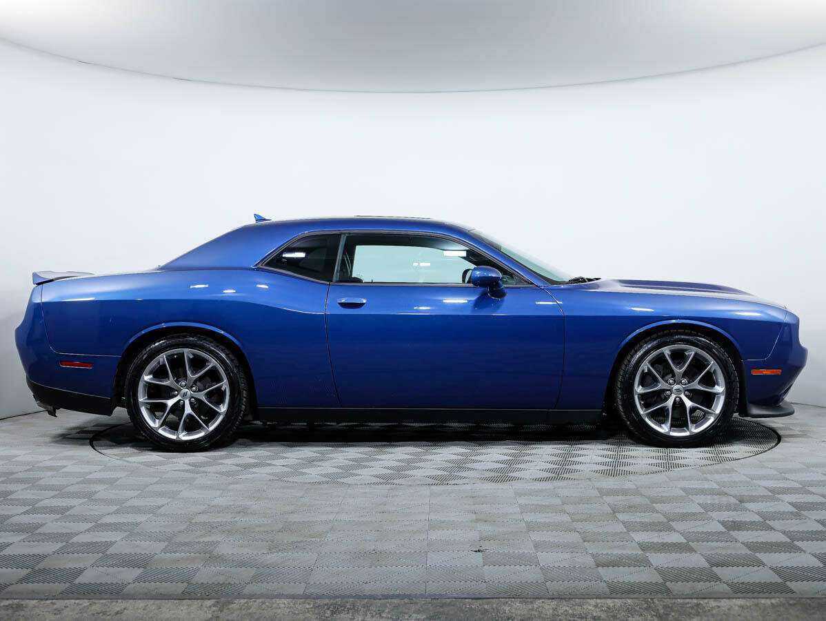 Dodge Challenger 2020 года с пробегом. Фото: #2