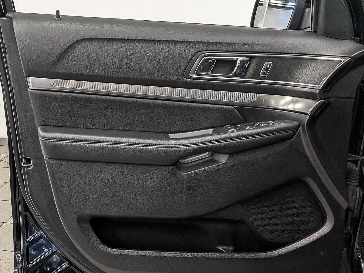 Ford Explorer 2019 года с пробегом. Фото: #18