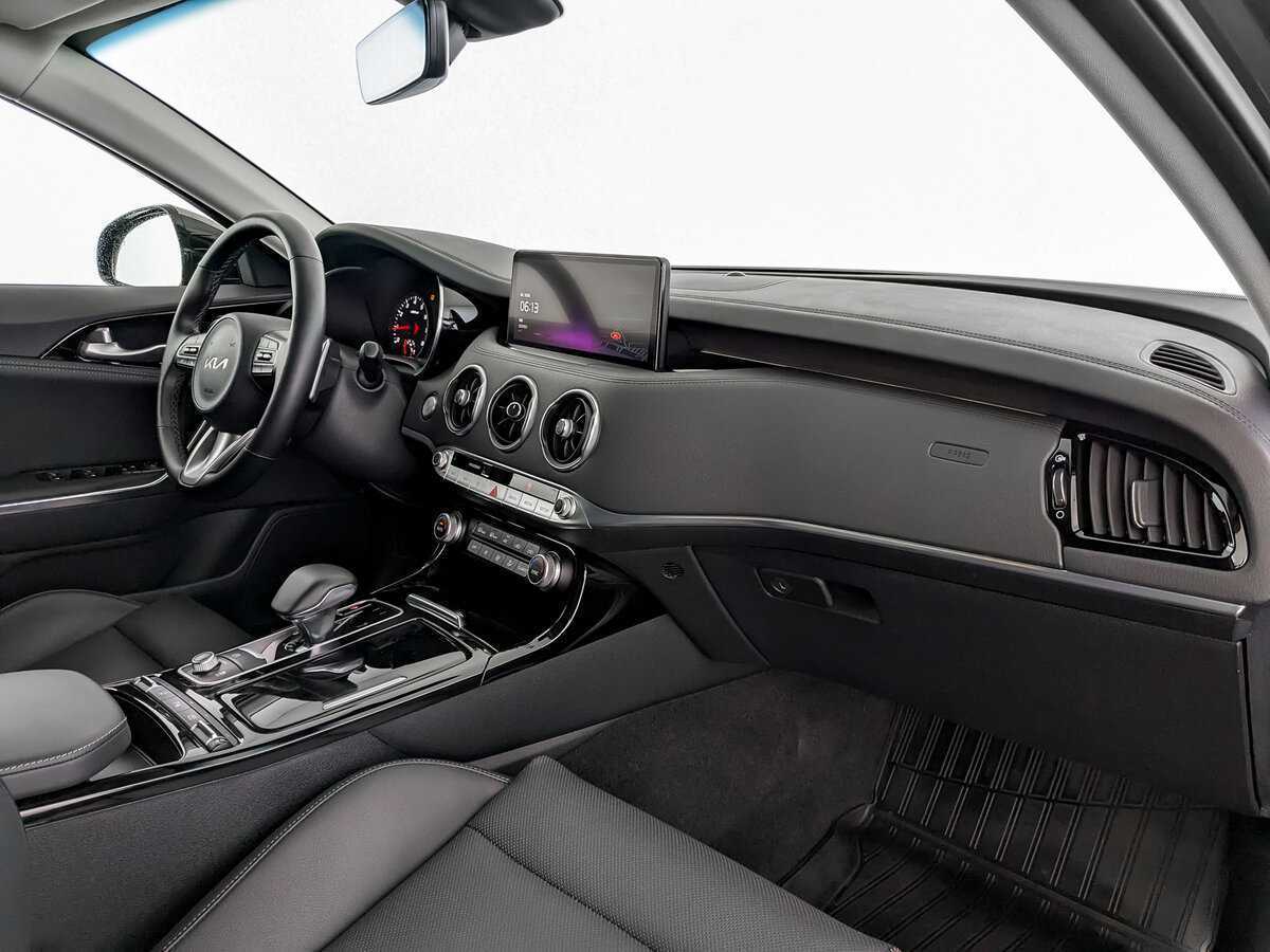 Kia Stinger 2023 года с пробегом. Фото: #8