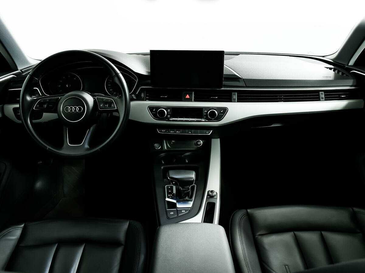 Audi A4 2021 года с пробегом. Фото: #9