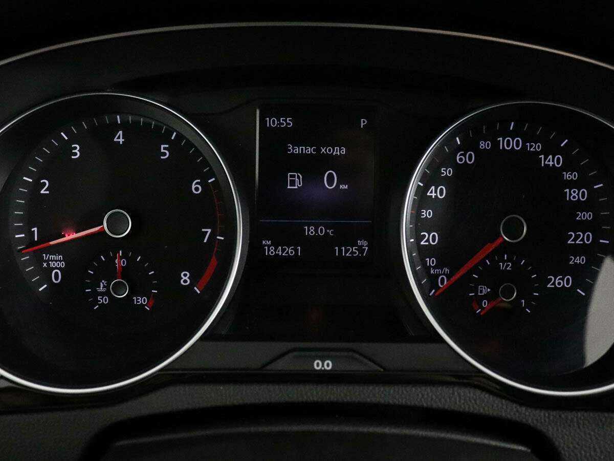 Volkswagen Passat 2017 года с пробегом. Фото: #9