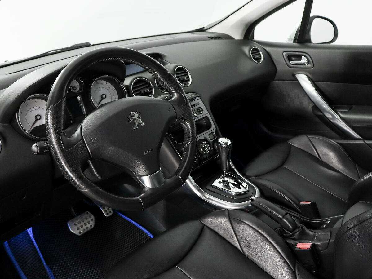 Peugeot 308 2012 года с пробегом. Фото: #9