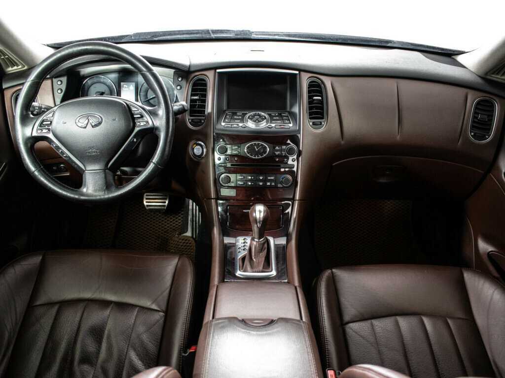 Infiniti EX 2012 года с пробегом. Фото: #9
