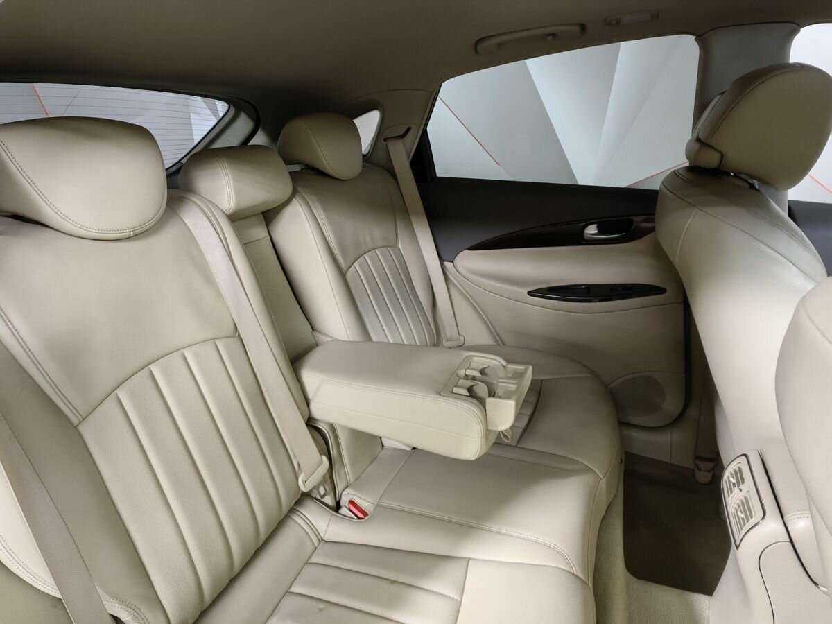 Infiniti QX50 2014 года с пробегом. Фото: #12
